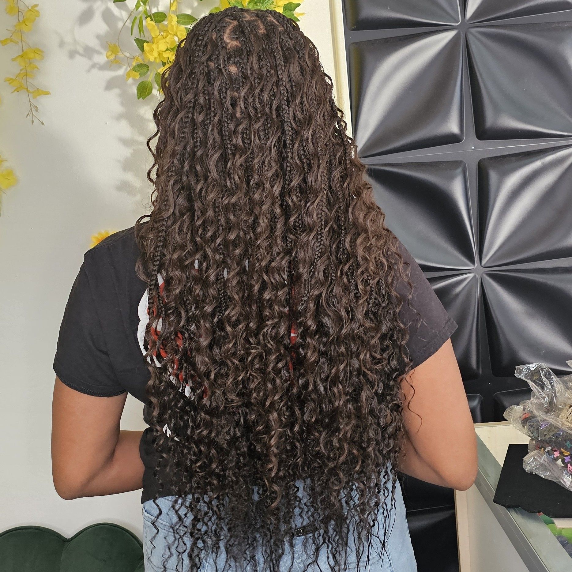 Knotless braiding